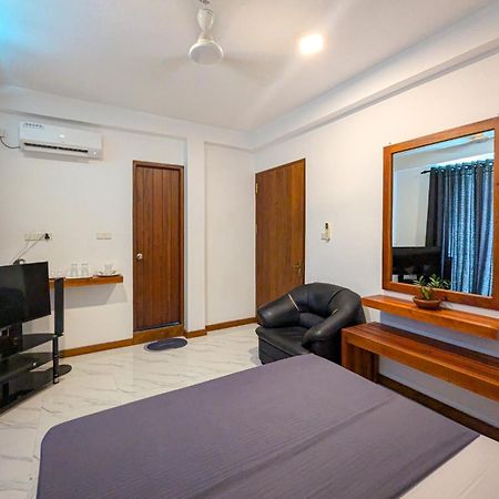 Airport Hotel By Cmb Apartments Negombo Exterior photo